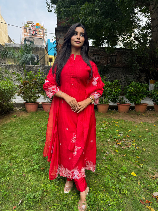 PAARUL Premium Mul Chanderi Thread Embroidered Suit Set ❤️